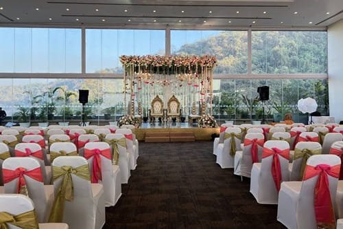 Athena Banquets, Powai: Location, Connectivity, Nearby Areas